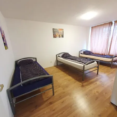 Apartment Spacious In Düsseldorf