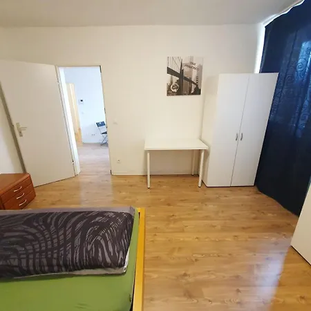 Apartment Spacious In Düsseldorf