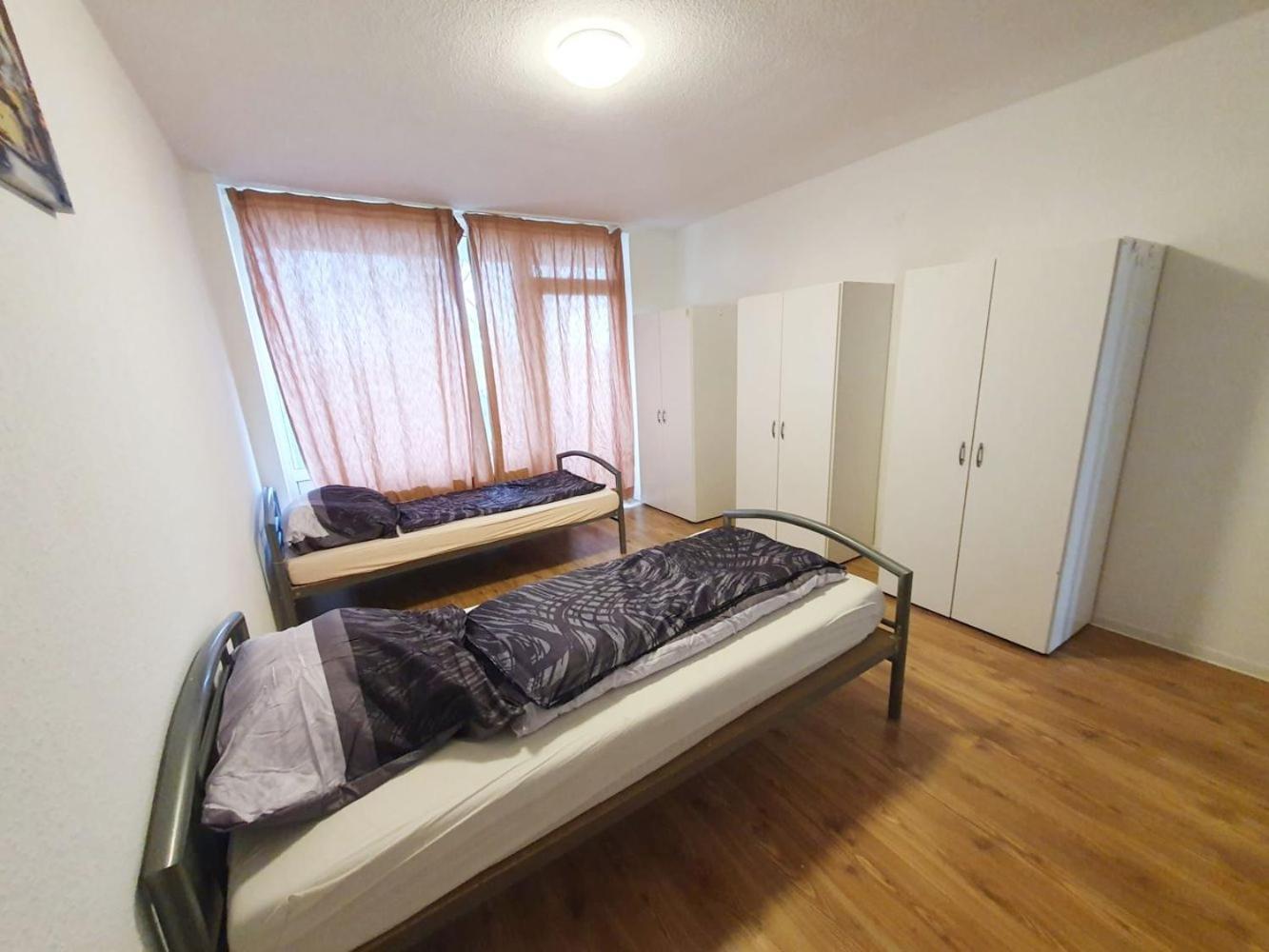 Spacious In * Düsseldorf